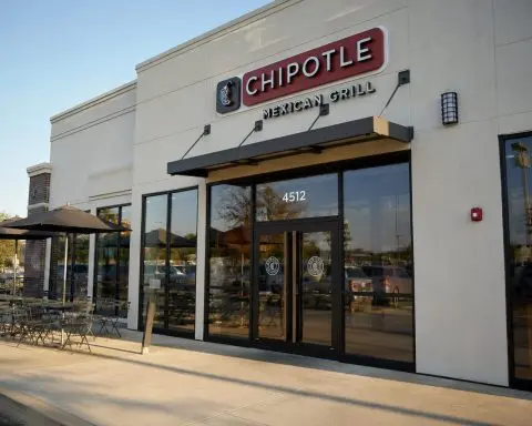 Chipotle Up on JPMorgan Upgrade, Tough Test Still Looms