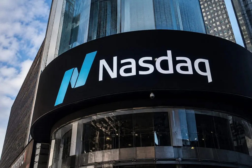 Nasdaq Falls After Unexpected Late Jobs Data