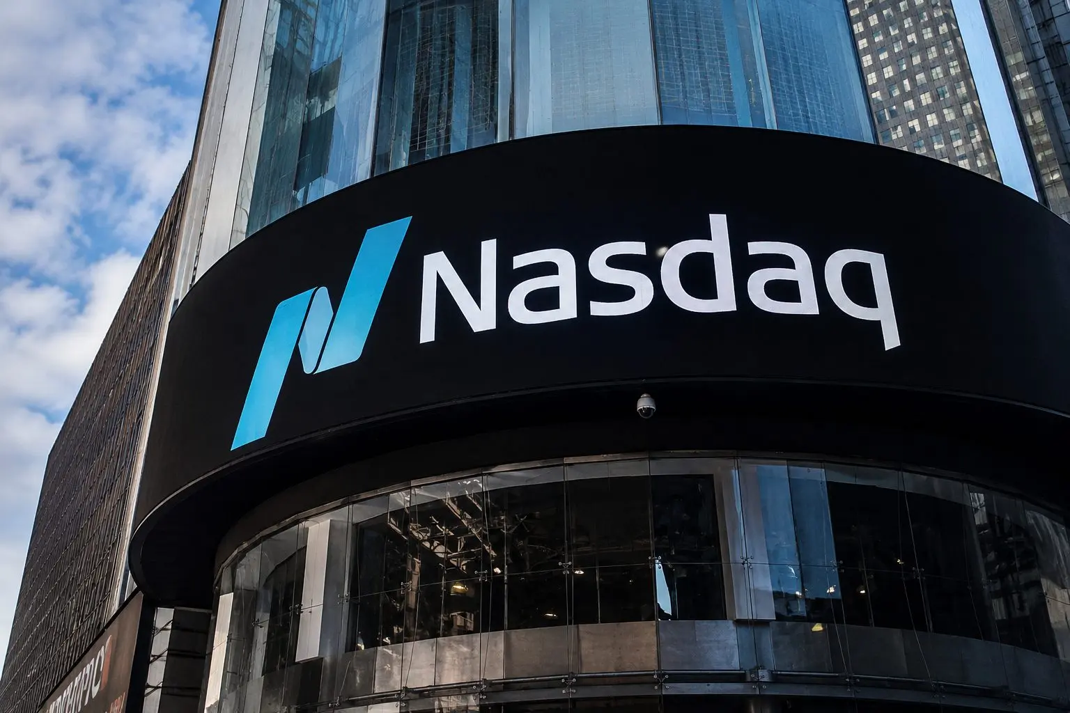 Nasdaq Falls After Unexpected Late Jobs Data