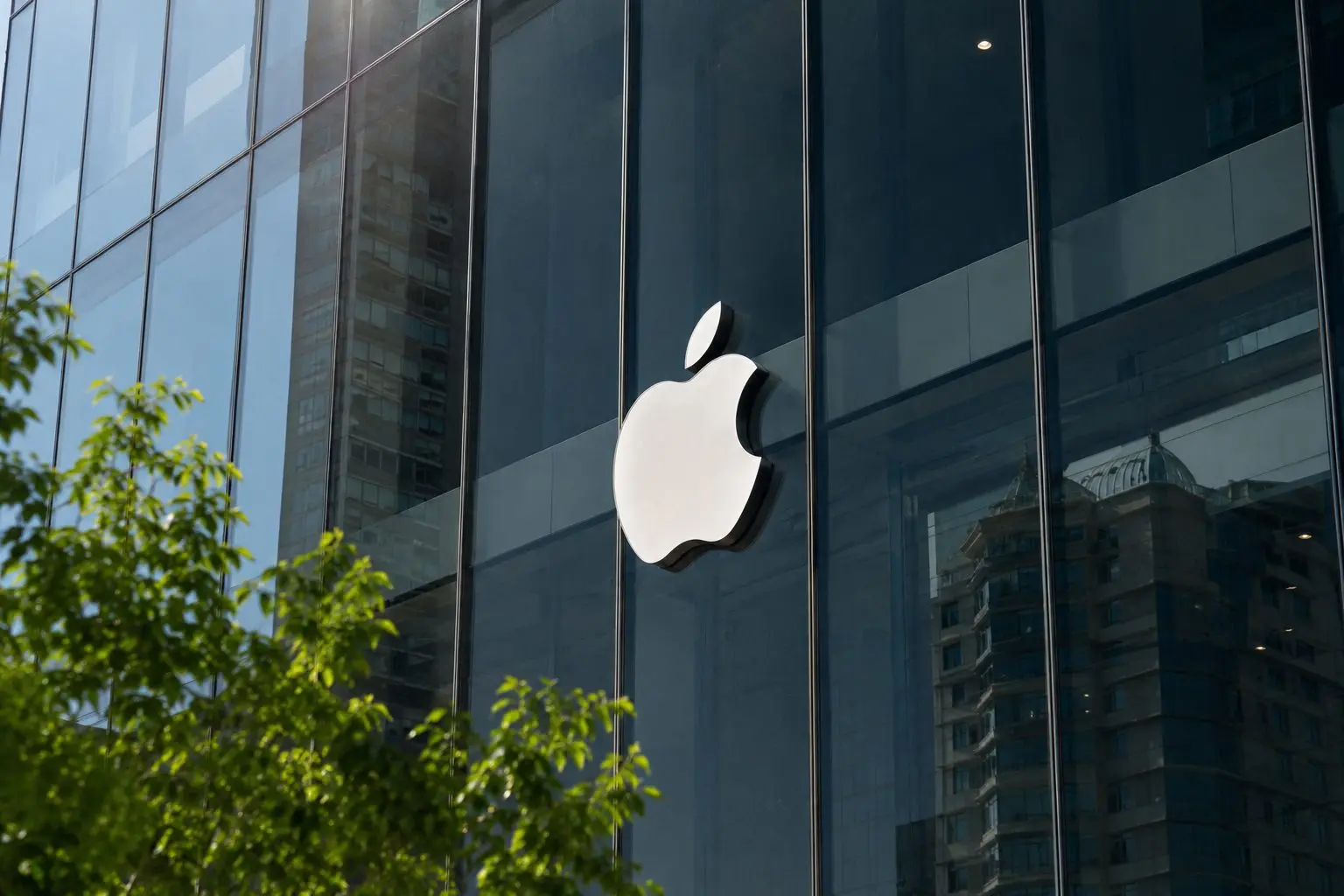 Apple Stock Is Heading Into a Make-or-Break AI Week. Wall Street Just Blinked