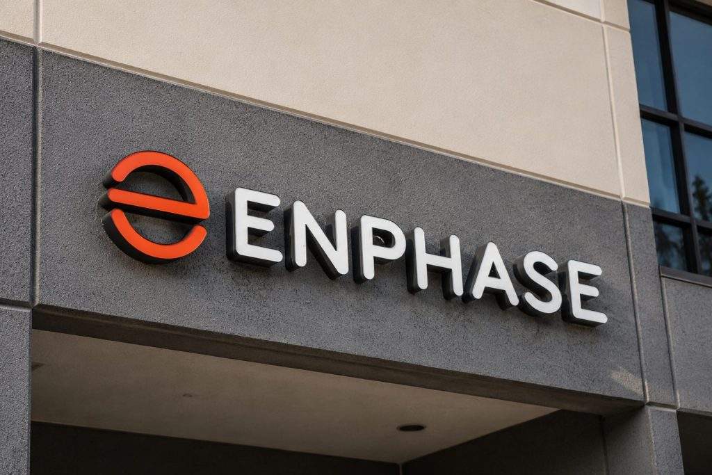 Enphase Drops 18% Ahead of Market Open