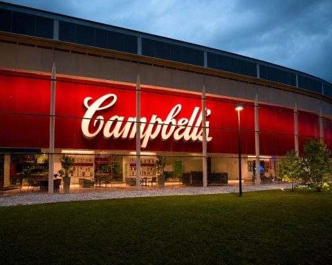 Campbell Soup heads for S&P 500 drop, earnings on deck