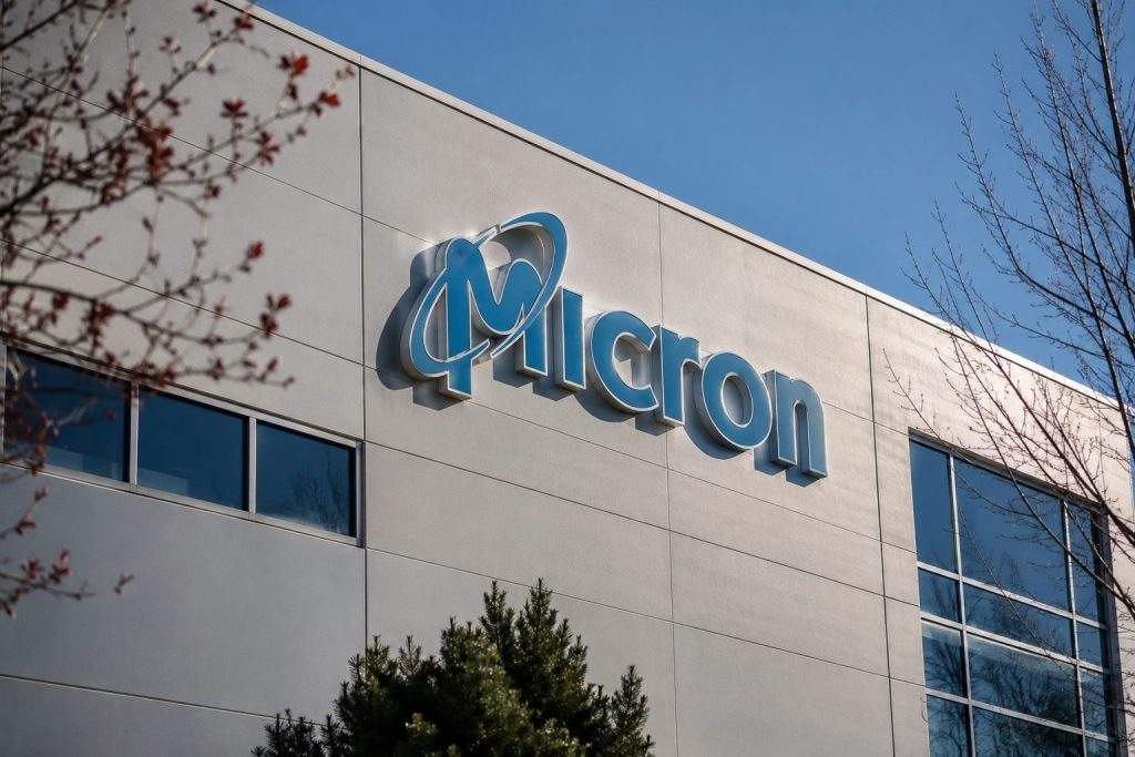 Micron Stock Plunge Sets Up a Big Monday Test for the AI Memory Trade