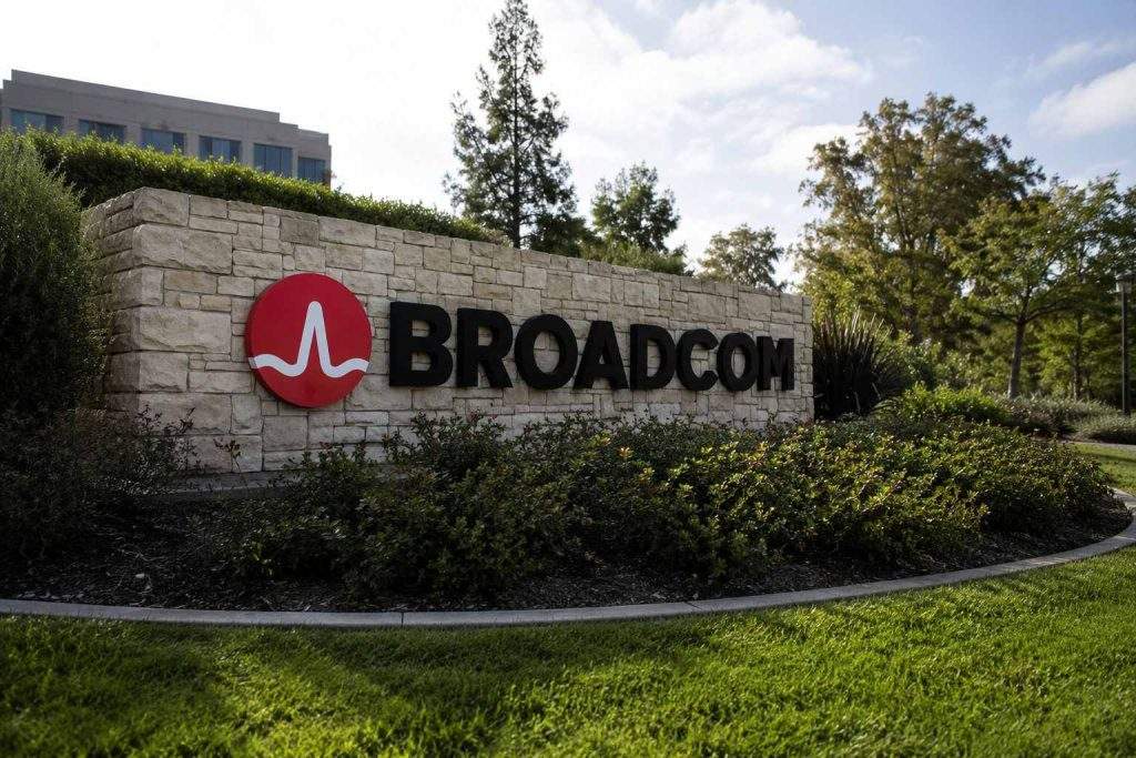 Broadcom Faces Key Stretch After AI Revenue Guide Misses Target