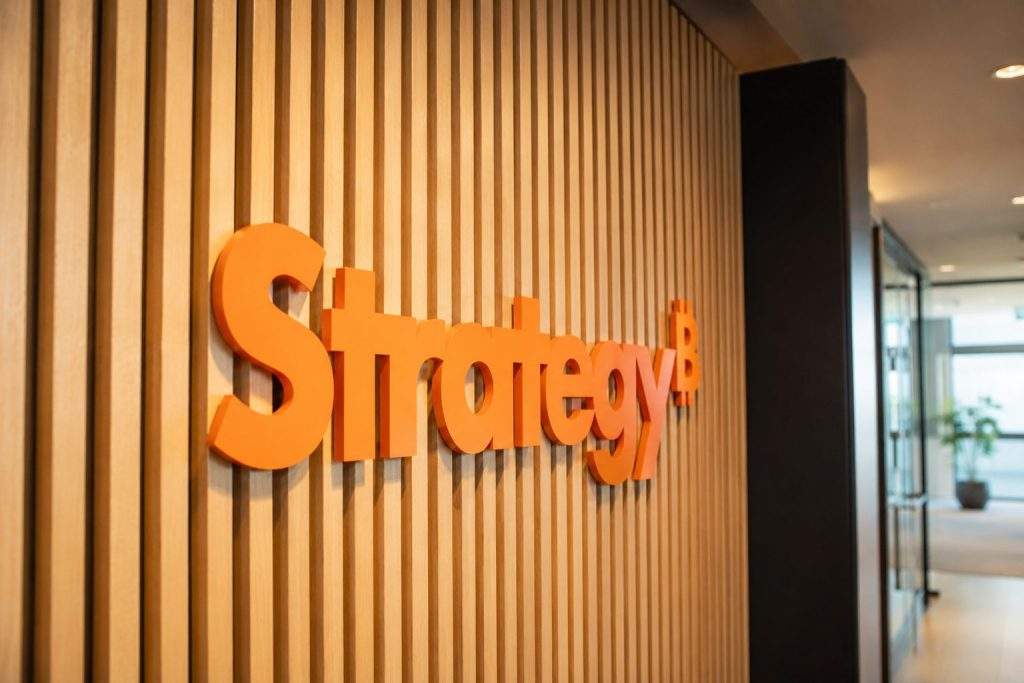 Strategy Stock Faces Monday Ahead as Saylor Teases Bitcoin Move