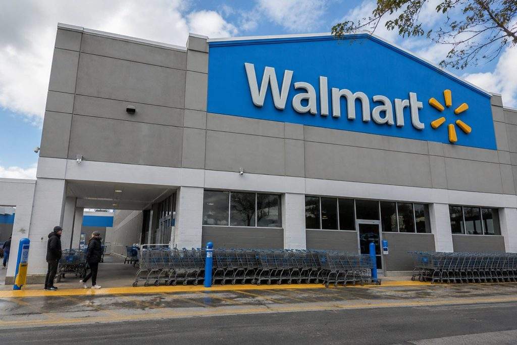 Walmart Stock Just Beat a Market Rout — Now Gas Prices, AI and Amazon Could Decide What Comes Next