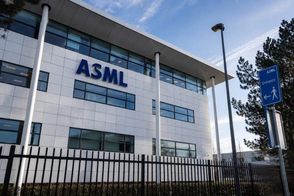 ASML Sets New European Valuation Record; Broadcom Shows Risks in AI