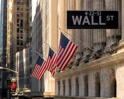 Chip Selloff Trips Up Wall Street’s AI Rally