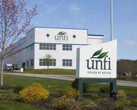 United Natural Foods Shares Fall After Revenue Miss