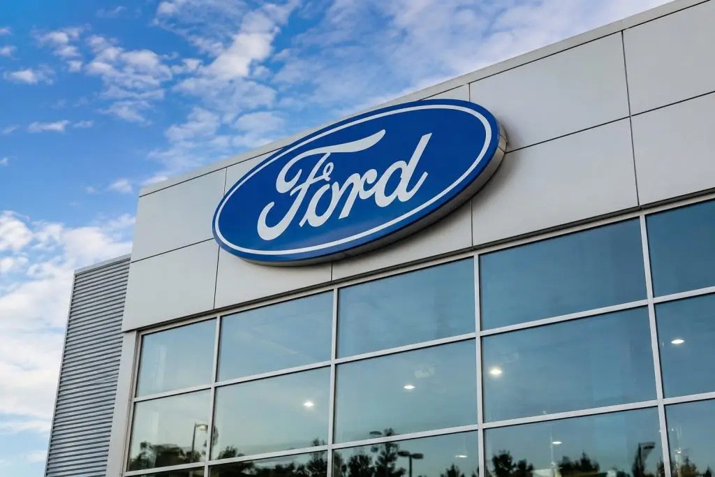 Ford Shares Slide as F-150 Aluminum Constraint Eases