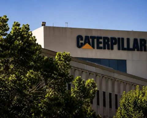 Caterpillar Slips, Drags Down Dow as AI Rally Gets Tested