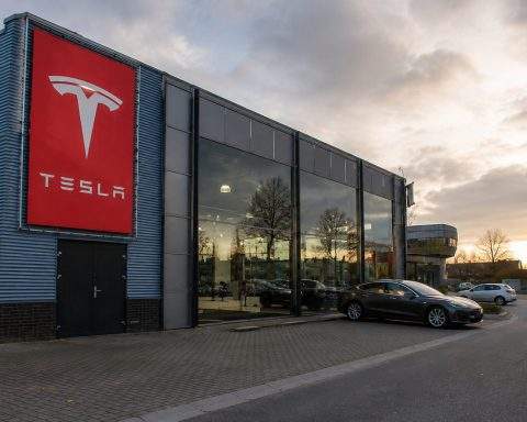 Tesla Shares Bounce After Belgium FSD Approval Puts Eyes Back on Europe Autonomy