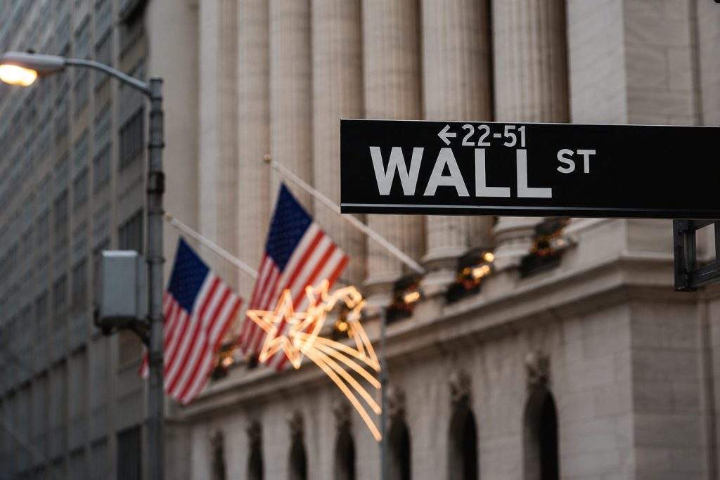 S&P 500, Nasdaq, Dow edge higher as chip names catch a bid