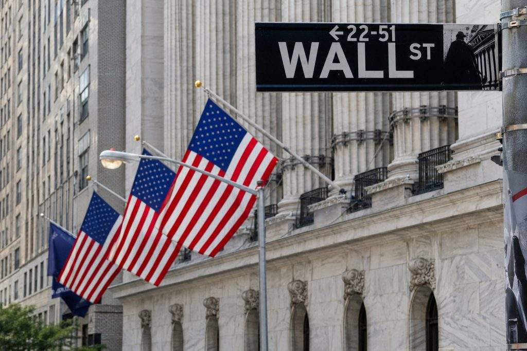 Dow Gains as Nasdaq Lifts Techs, Iran Fears Fade After Close