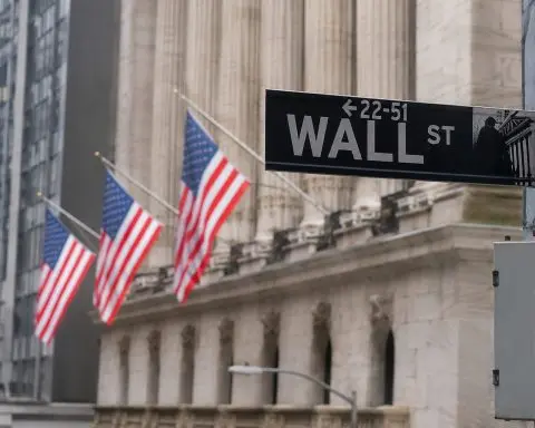 US Stock Market Today After Hours: S&P 500, Dow Rise as SpaceX Debut and Oil Slide Lift Wall Street