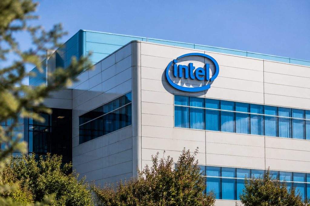 Intel Stock Drops as Nvidia’s AI PC Chip Takes Aim at Its Core Turf