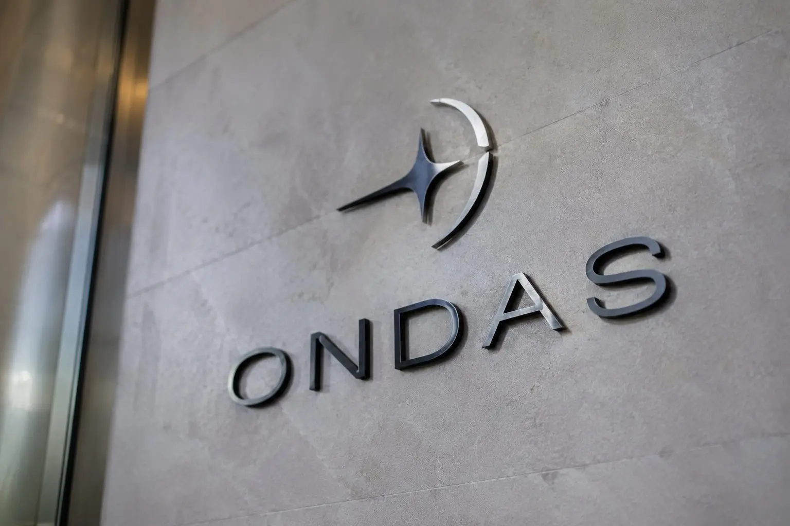 Ondas Shares Edge Up on $110M Order Update—Risk Remains for Traders
