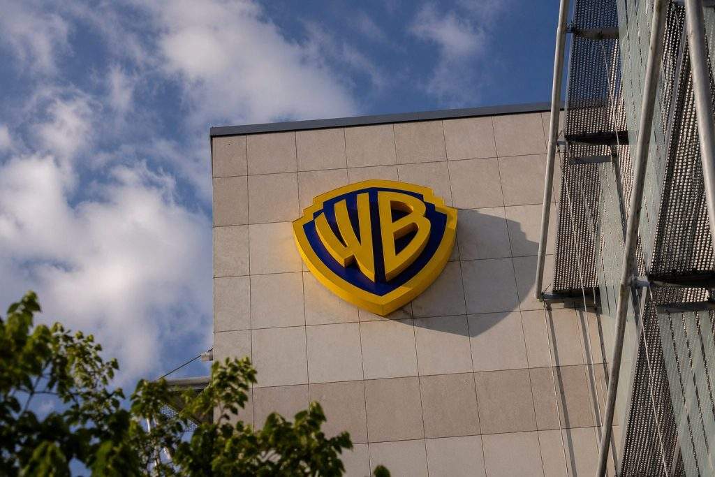 Warner Bros. Discovery Stock Holds Below $31 Deal Price After DOJ Clears Paramount Merger