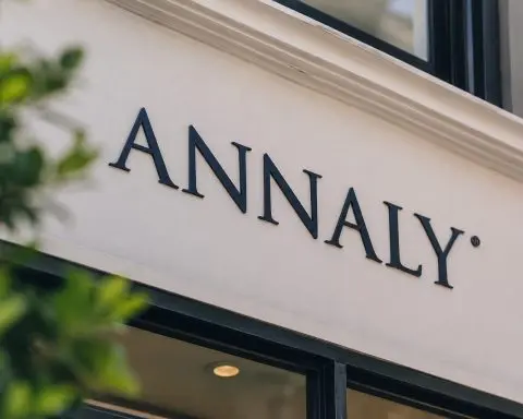 Annaly Capital Stock Holds Near $22 After Dividend Hike as Investors Eye Fed Rate Catalyst