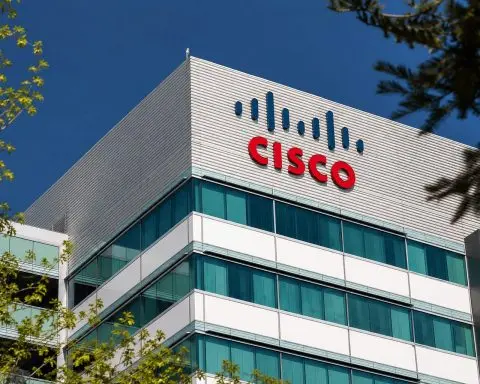 Cisco Shares Slip as Wall Street Weighs AI Hopes Against Valuation