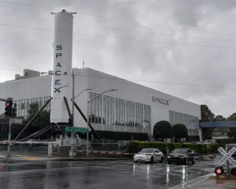 SpaceX IPO Pushes Musk to Trillionaire as Space Stocks Drop