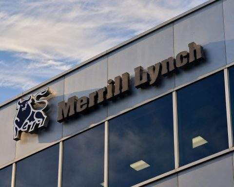 FINRA hits Merrill Lynch with $225,000 fine for 1,600 missed customer complaints