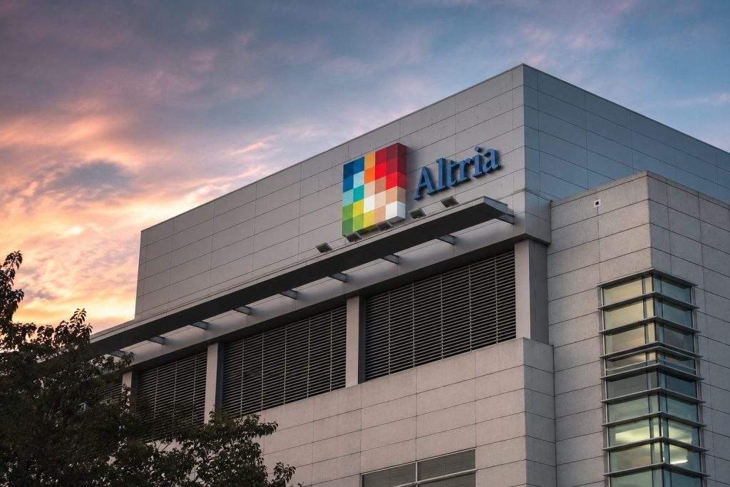 Altria Stock Rebounds Near Ex-Dividend Date as MO Investors Weigh Yield, Valuation and July Earnings