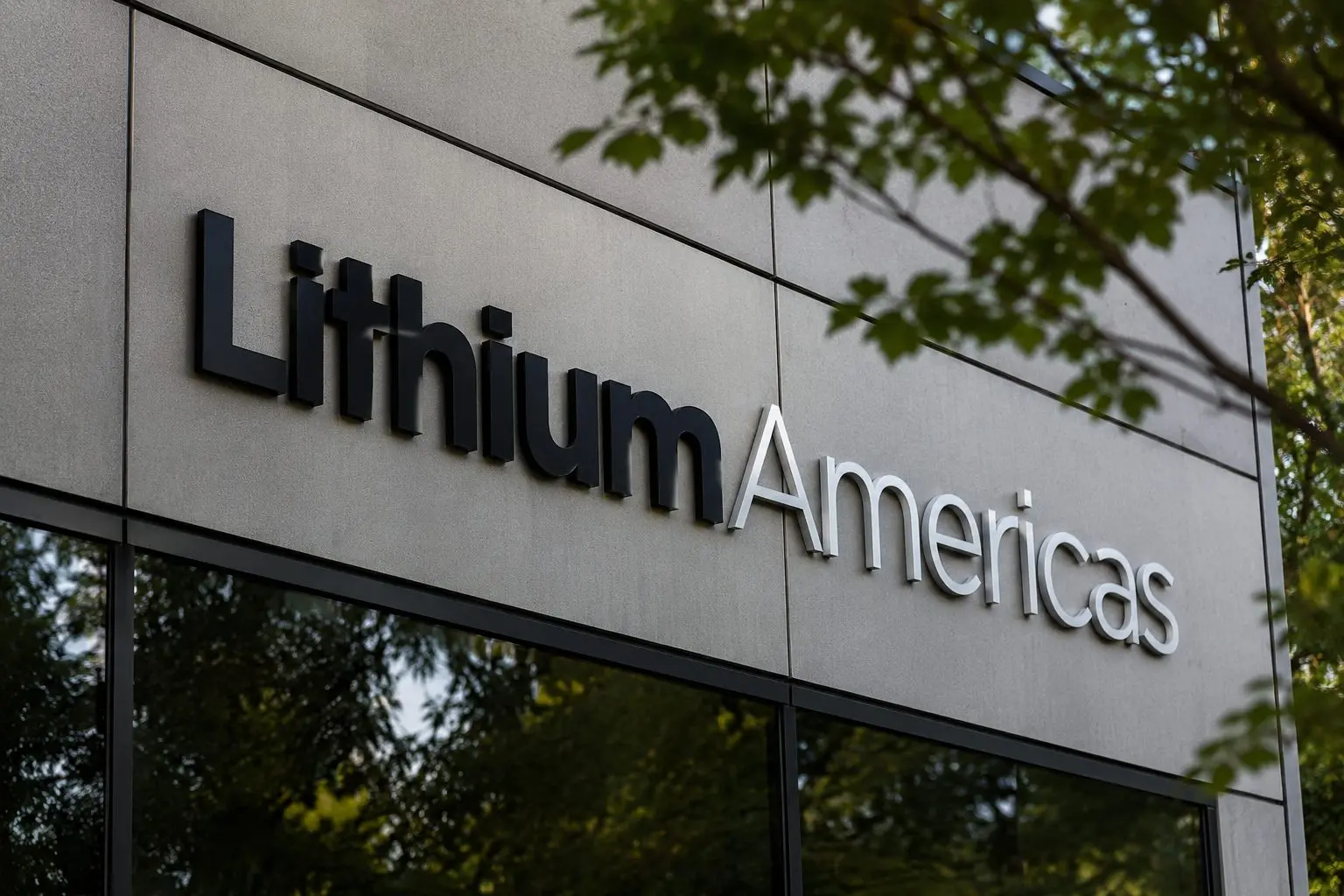Lithium Americas Stock Jumped While Lithium Peers Fell — The Thacker Pass Bet Behind It