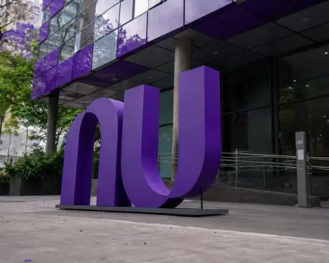 Nu Holdings Stock Steady After Nubank Liquidation Hoax; Buyback Still in Focus