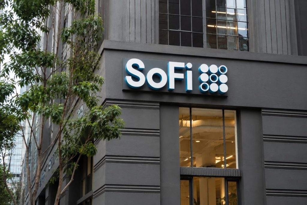 SoFi Stock Hangs Near $16, Down 40% Heading Into Q2 Earnings