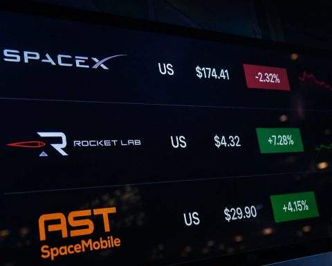 Space stocks trade volatile as SpaceX, Rocket Lab and AST SpaceMobile lead