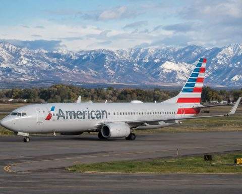 American Airlines Stock Rises as Oil Pullback Gives AAL Investors a Margin Lifeline