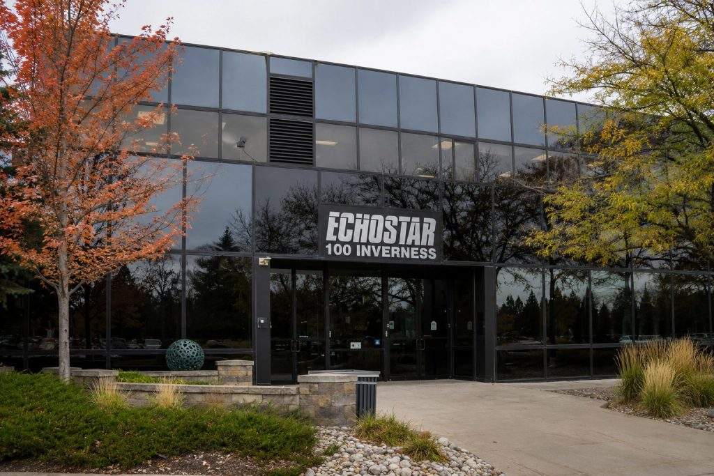 EchoStar Dips as SpaceX IPO Makes SATS a Hotter Risk Bet