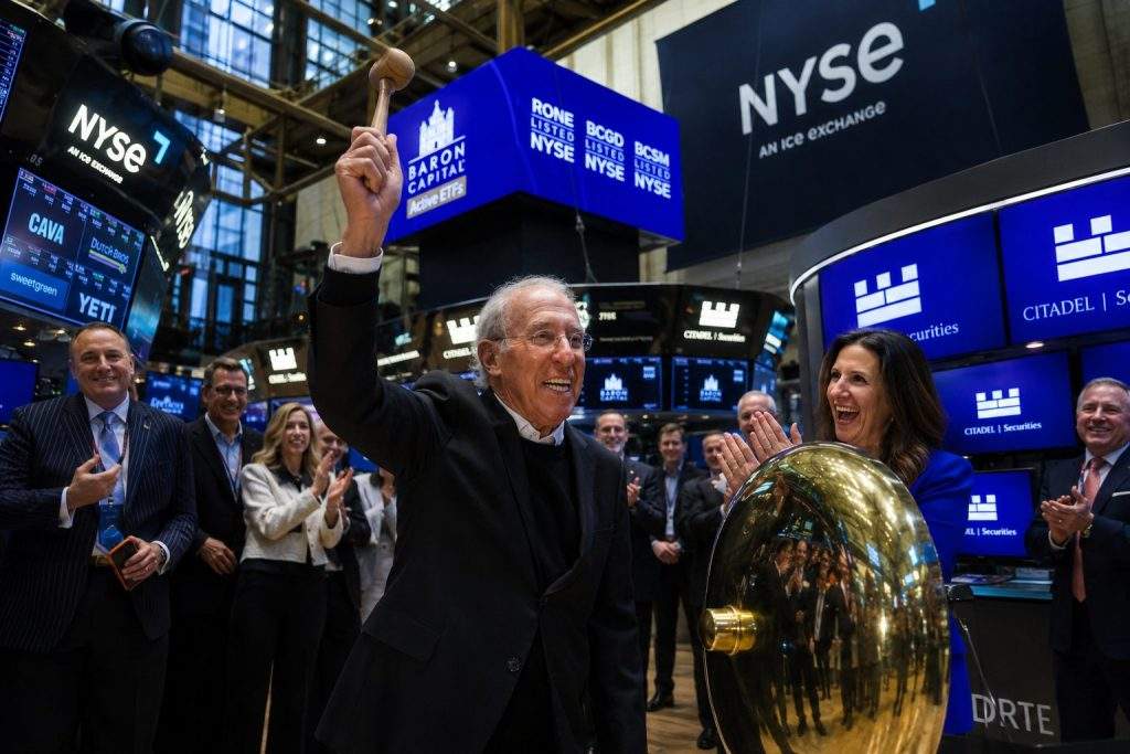 Musk’s Historic IPO Pushes Up Ron Baron’s $30 Trillion SpaceX Stake