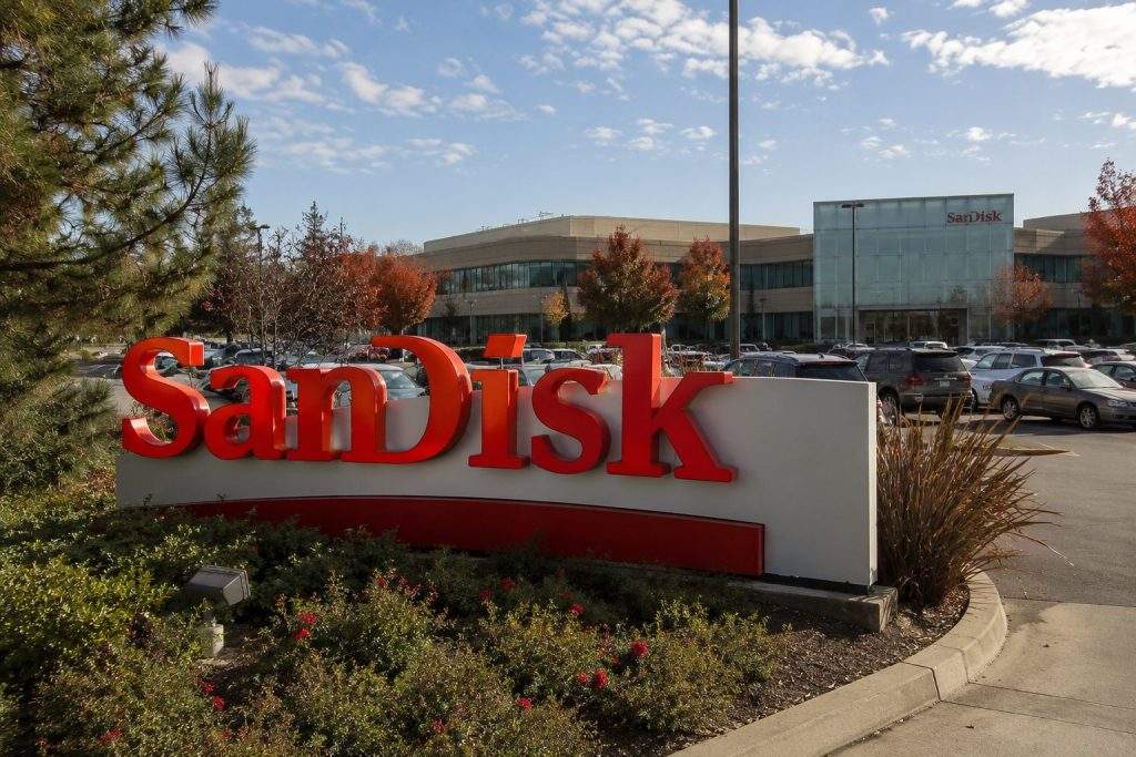 SanDisk Pushes Close to $2,000 While AI Memory Boom Tests Market Nerves