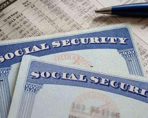 Congress Pressed to Act Ahead of 2032 Social Security Gap