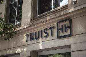 Truist taps Fiserv, PNC alum Michael Lyons as next CEO