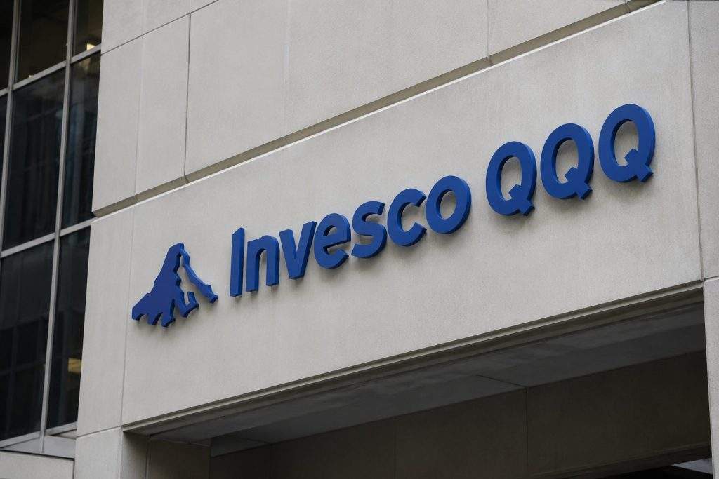 Nasdaq Tech Stocks Climb, QQQ Gains After U.S.-Iran Deal Hopes
