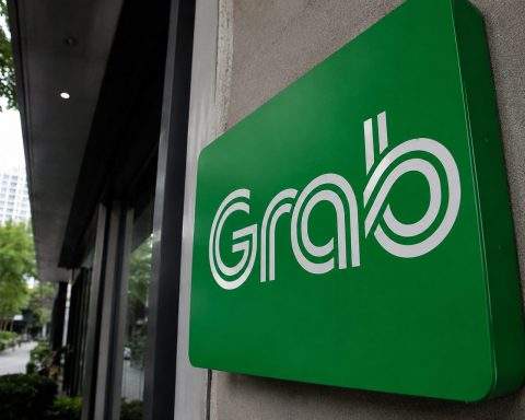 Grab shares jump as GRAB investors focus on Superbank move after Nasdaq climb