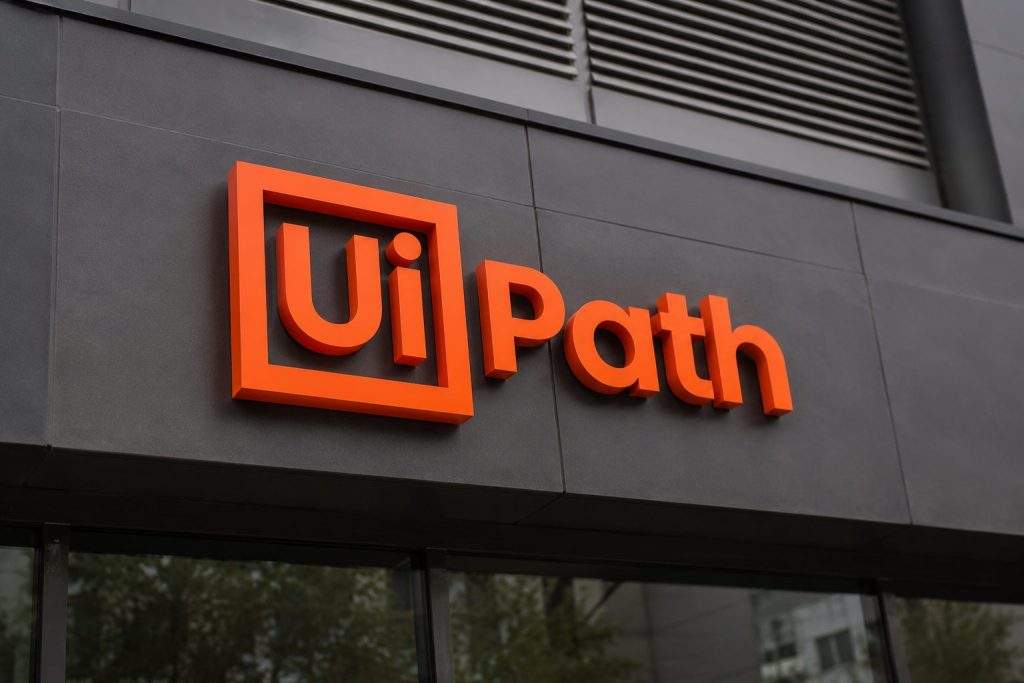 UiPath Stock Rebounds as Investors Weigh AI Growth Against Execution Risk