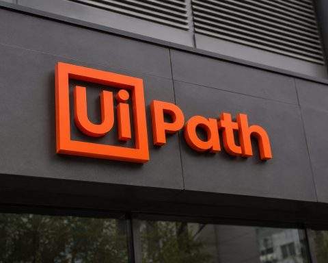 UiPath Stock Rebounds as Investors Weigh AI Growth Against Execution Risk