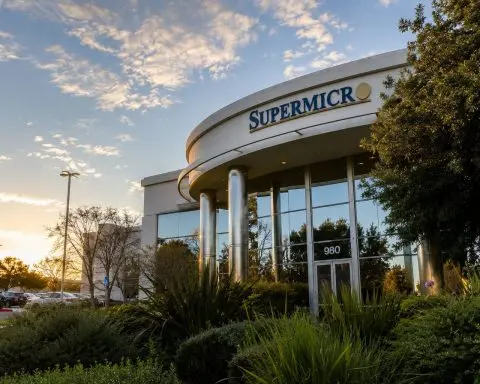 Super Micro trades around $31 after AI deal wraps up