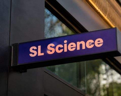 SL Science Holding pops at Nasdaq open, SPAC risks linger