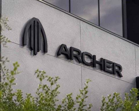 Archer Aviation Stock Jumps 9% as ACHR Investors Eye FAA Air Taxi Catalyst