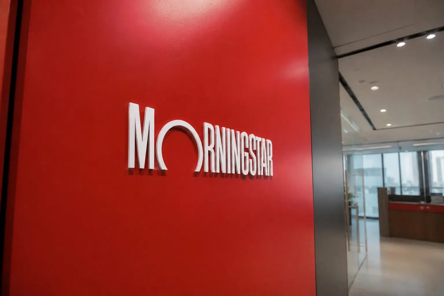 Morningstar Flags Semiliquid Fund Growth as Private Credit Demand Slips