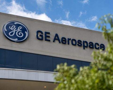 GE Aerospace Stock Caps Shortened Week Higher as July Earnings Test Looms