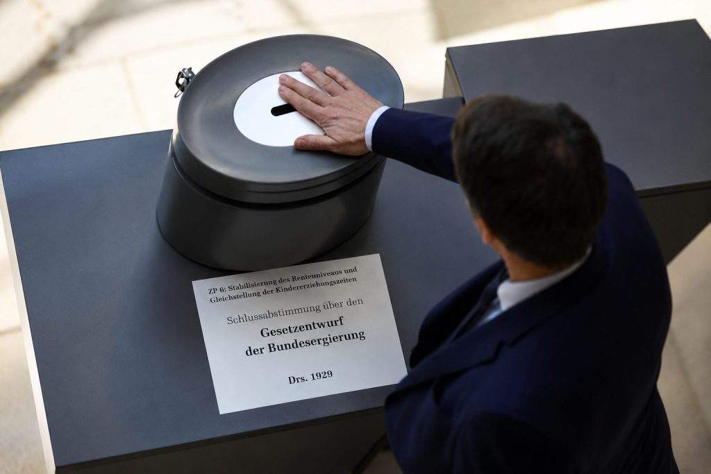 Germany faces pension reform tussle as costs for ageing, defence rise