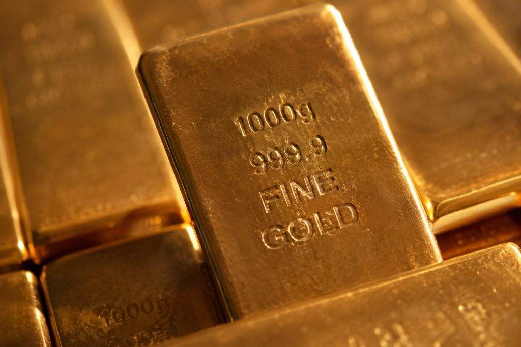 Gold Recovery Seen Hit by Fed Worries With Iran-Israel Ceasefire Cooling Market
