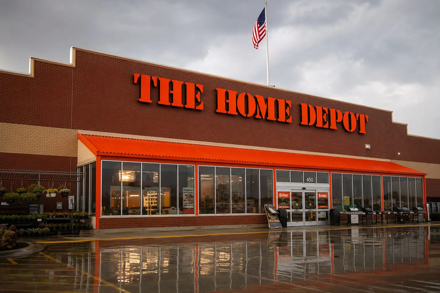 Home Depot Stock Rises as Investors Weigh Housing Risk Before Next Earnings Catalyst