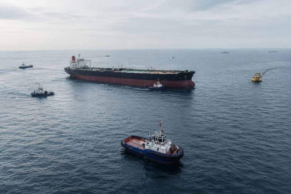 Oil markets steady as Hormuz reopens and shipping starts to move